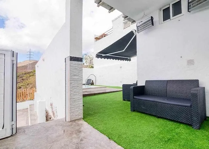 Adrian * Las Palmas de Gran Canaria